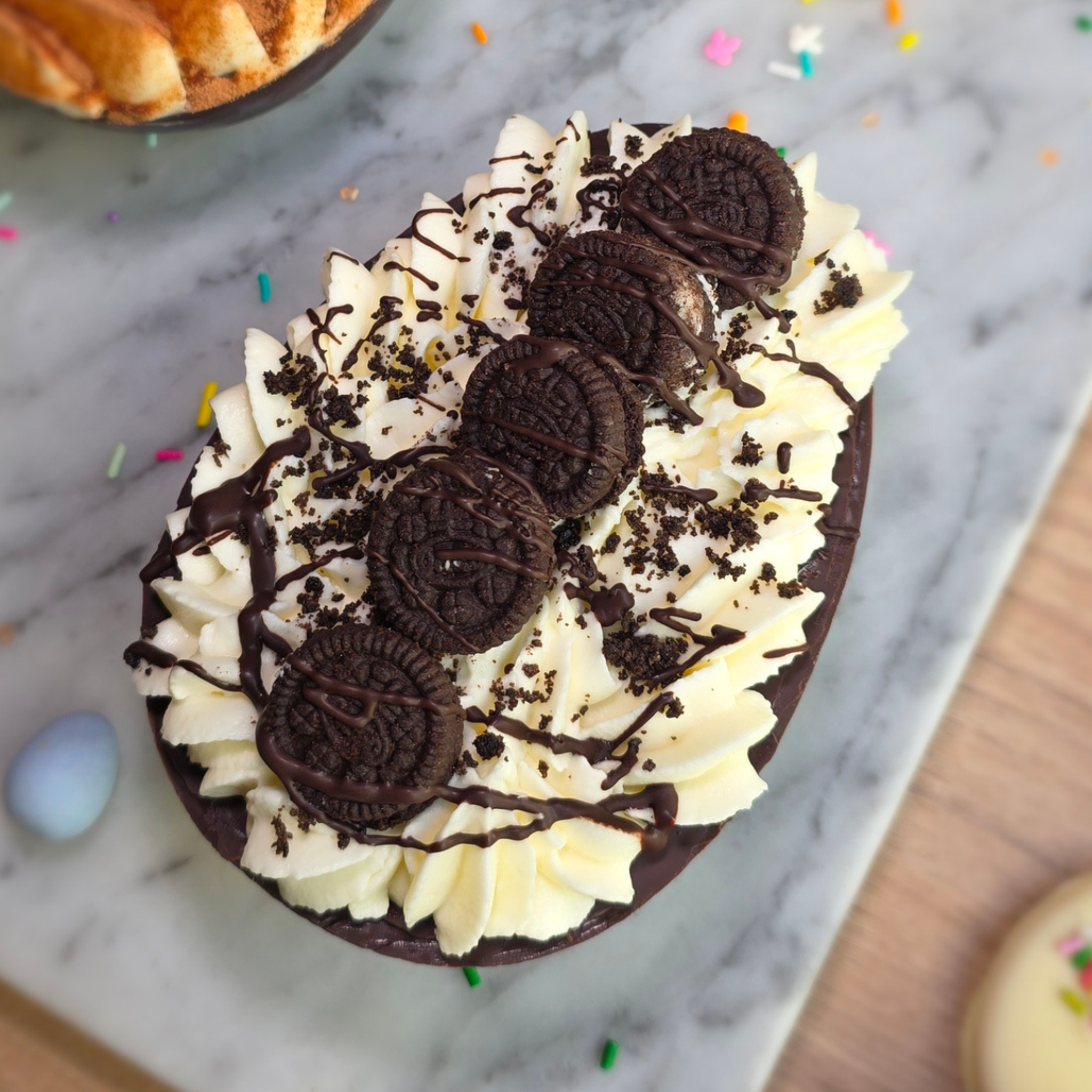 Huevo de Pascuas Relleno con deco de Oreos